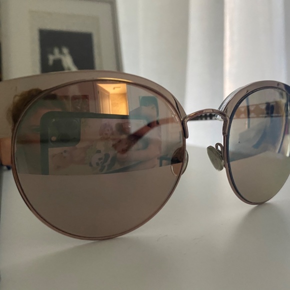 Dior Sunglasses - Picture 3 of 4